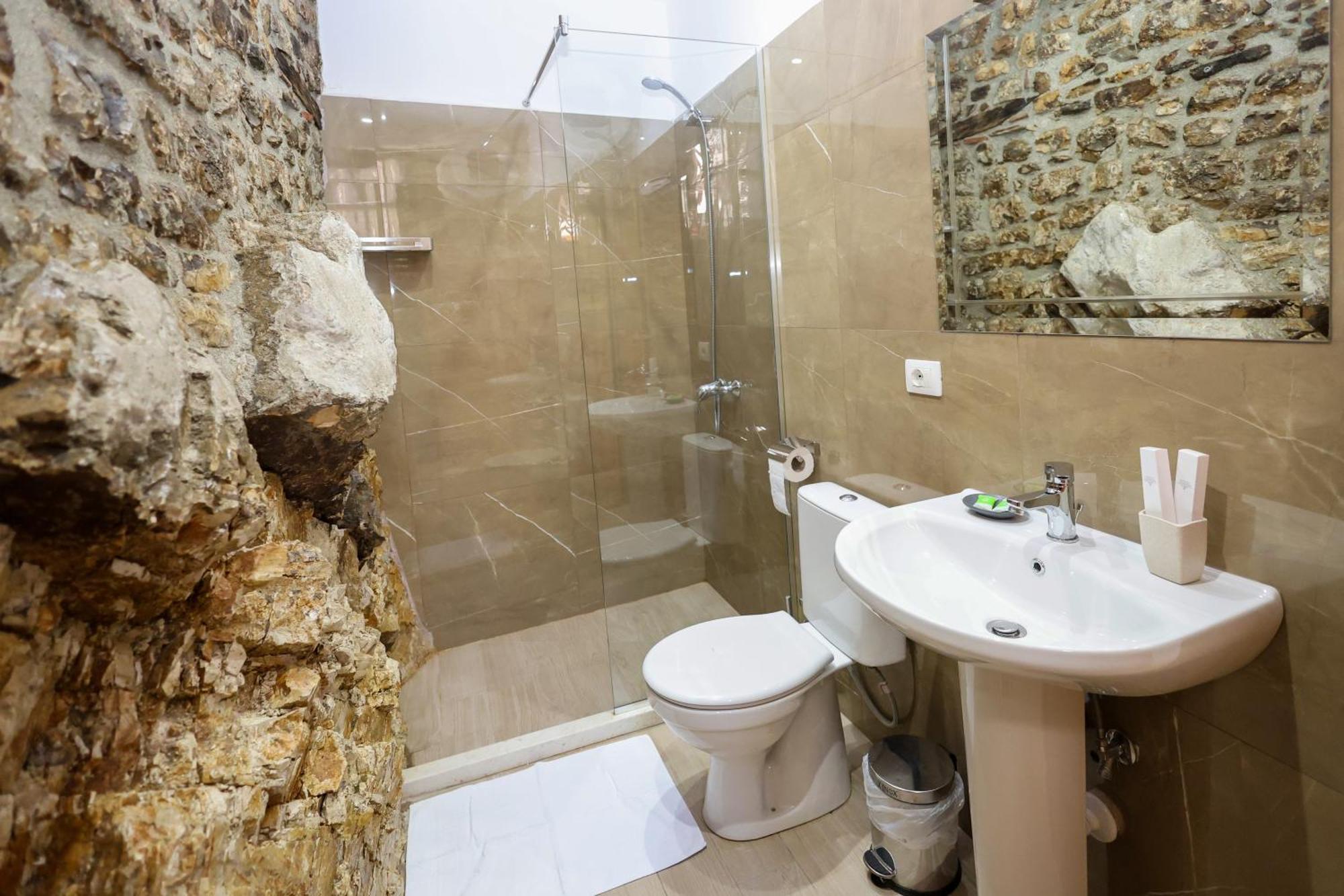 Guest House J.Prifti Berat Bagian luar foto
