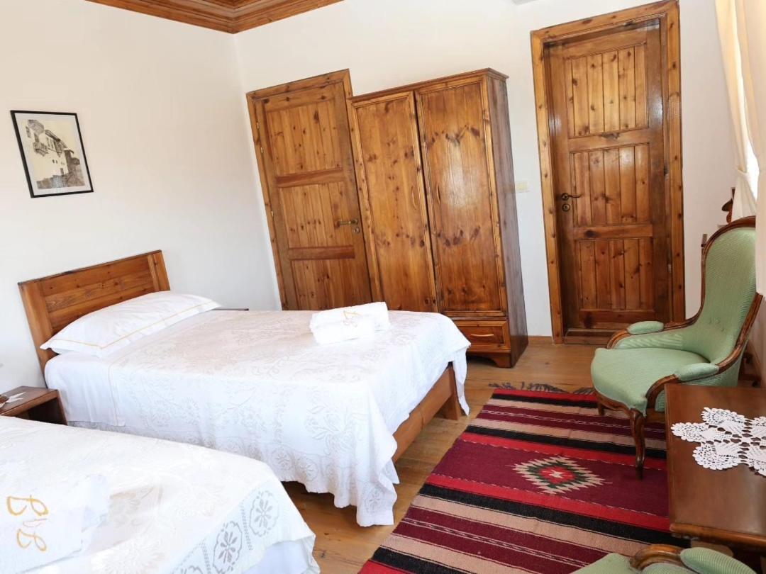 Guest House J.Prifti Berat Bagian luar foto